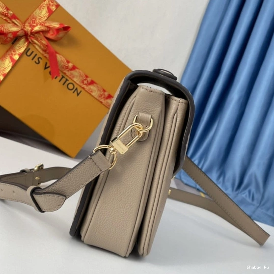 MÉTIS VUITTON POCHETTE LOUIS 0711